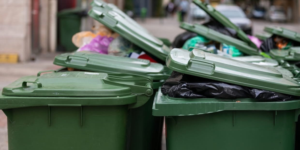 Sas utcában holnap viszik el a szemetet