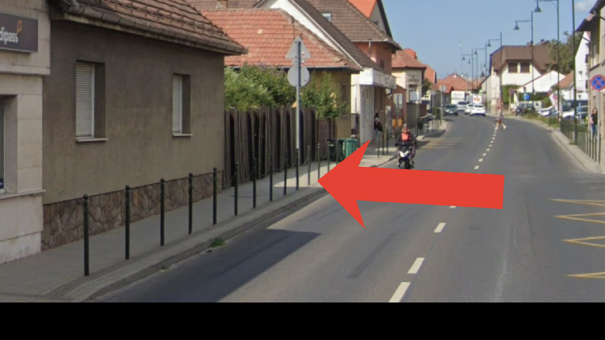 Ideiglenes járdalezárás a Fő út mentén