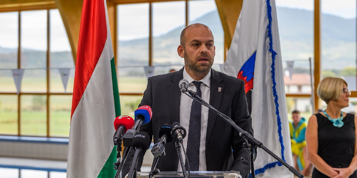 Fejlesztések és választások - interjú Fetter Ádám polgármesterrel