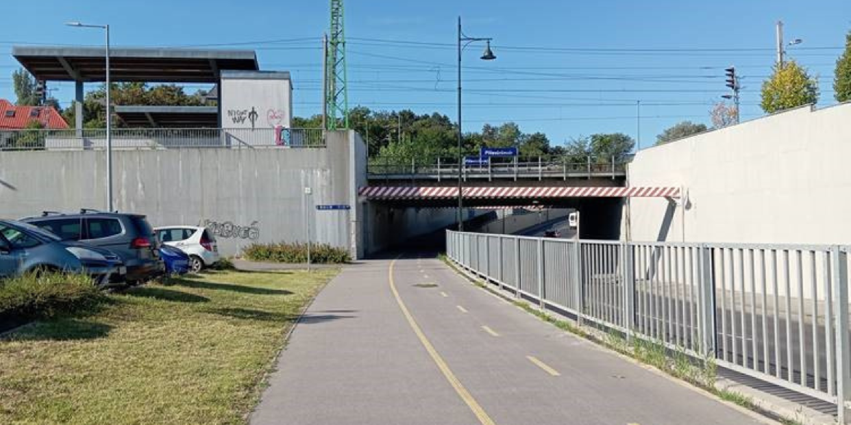 Burkolatjavítás miatti ideiglenes lezárás