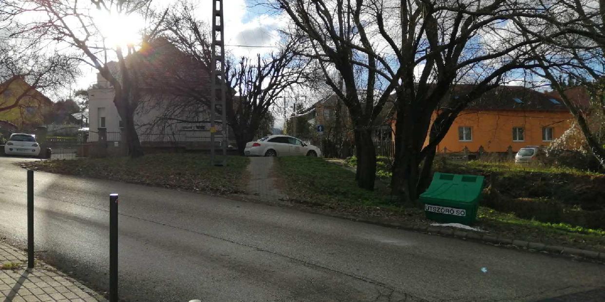 Önkiszolgáló sótárolók kerültek a város több pontjára