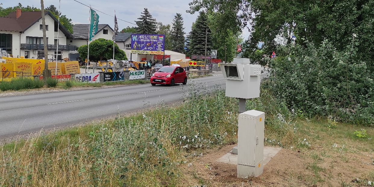 Új helyre került a 10-es úti trafibox