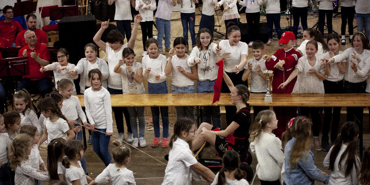 Nézze meg, hogy vettünk búcsút a téltől Pilisvörösváron - galéria