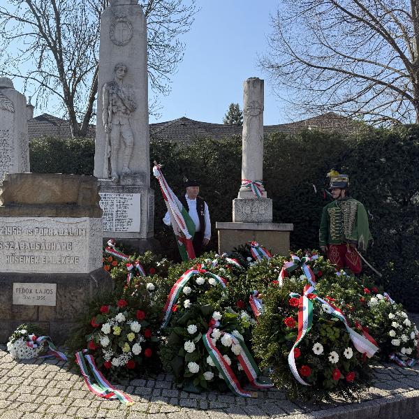 Méltó megemlékezés március 15-én Pilisvörösváron