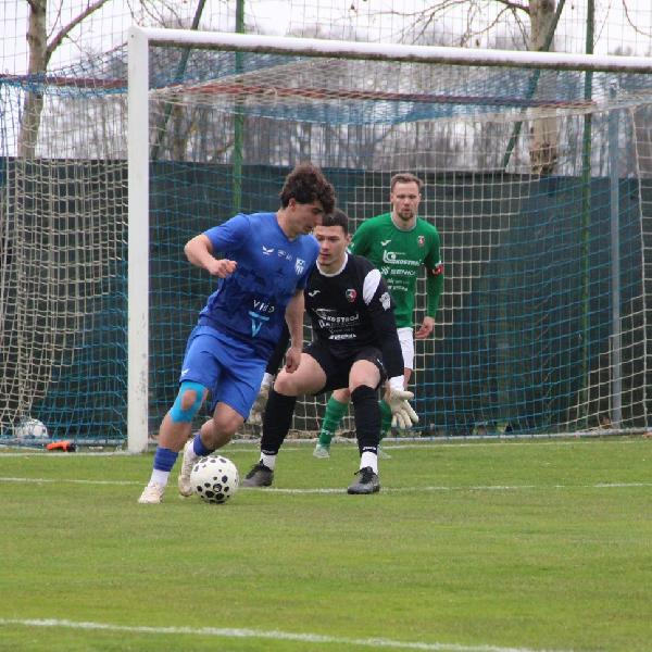 Vörösvári gól Szlovéniában