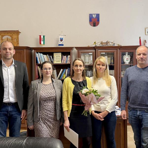 Huszonöt év elkötelezett szolgálat a közigazgatásban