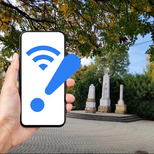 Ingyenes wifi hozzáférési pont a Hősök terén