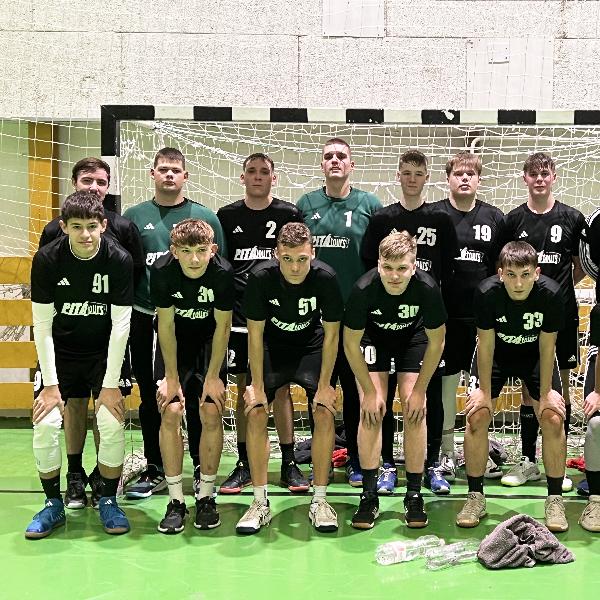 Két generáció egy célért